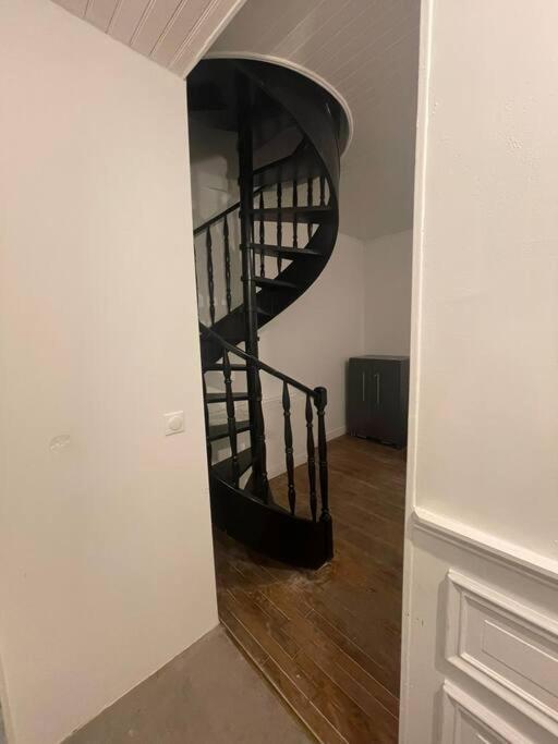 Appartement Entier A Севран Экстерьер фото